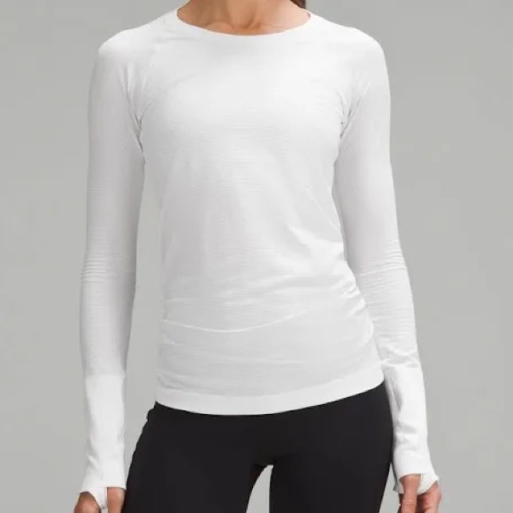 LULULEMON white longsleeve swiftly tech
